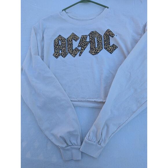 ACDC Women's Cropped Graphic Band Tee sz M/L Long Sleeve cheetah collegiate - Picture 3 of 3